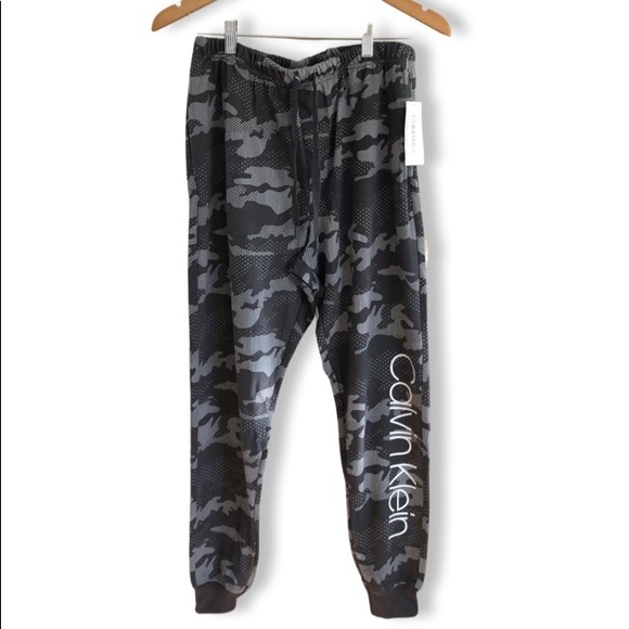 CALVIN KLEIN~Men’s grey camo lounge pants. Size M - Picture 1 of 12
